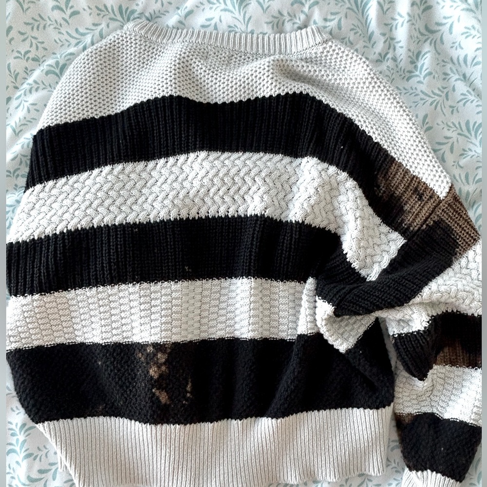Target sweater - Picture 2 of 3